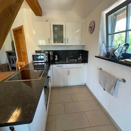 Apartment Dreiurtshof 5 *